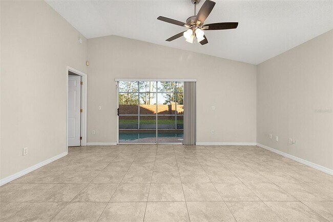 Building Photo - 2299 Santa Lucia St