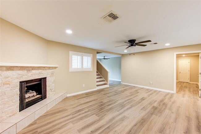 Building Photo - 25507 Glen Loch Dr
