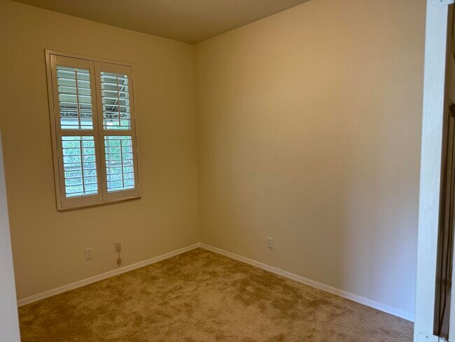 Building Photo - 4951 Bonsai Cir