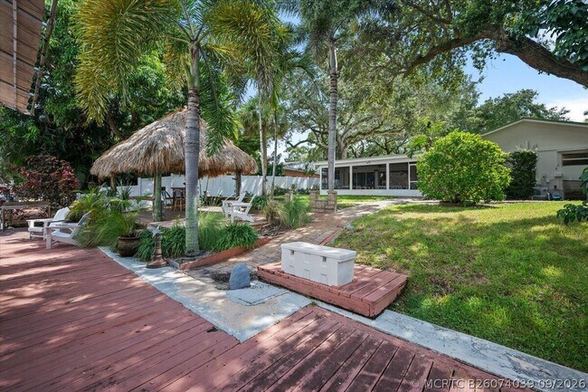 Building Photo - 12831 Shore Dr
