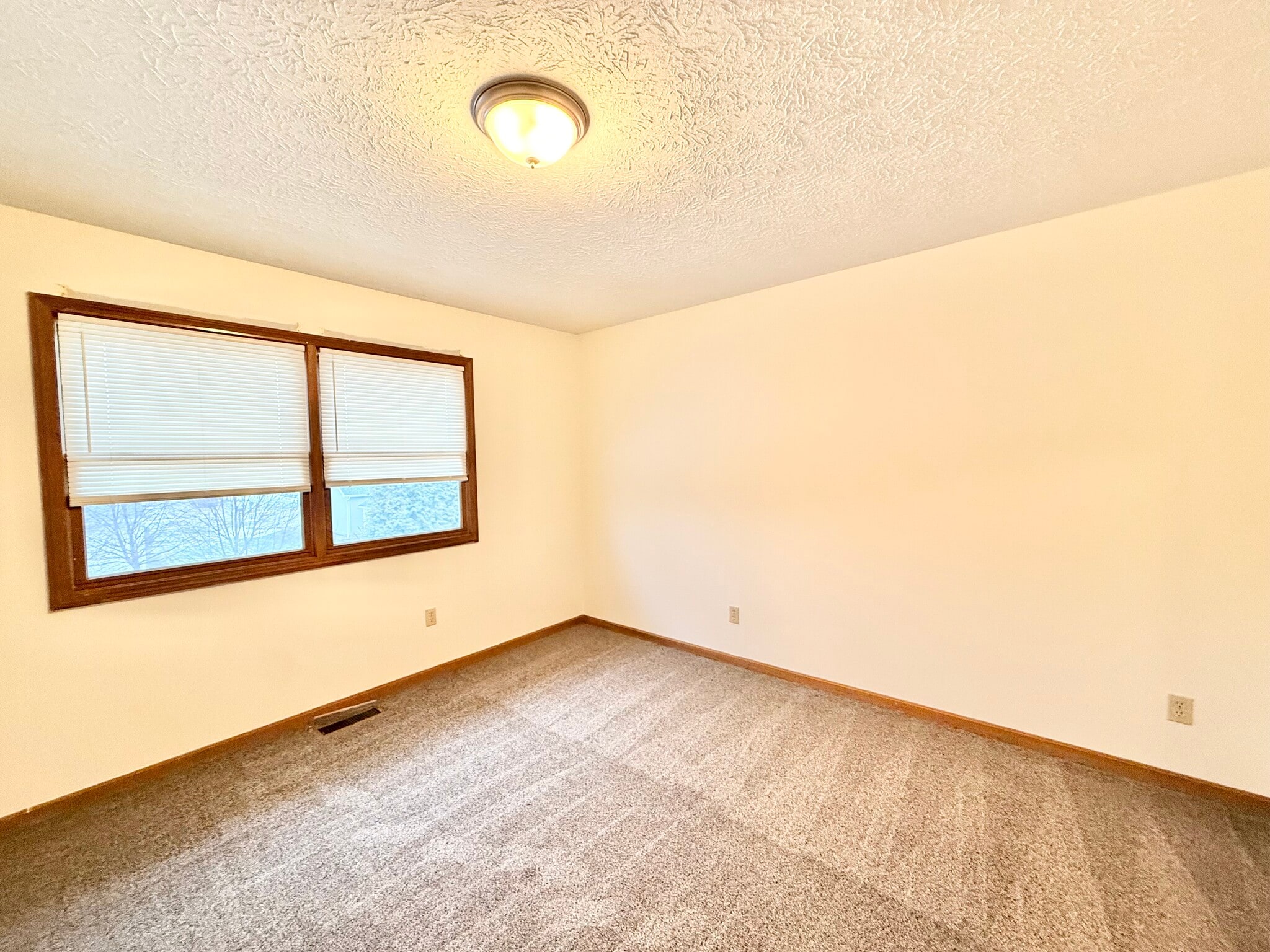 Building Photo - 5945 Frank Ave NW