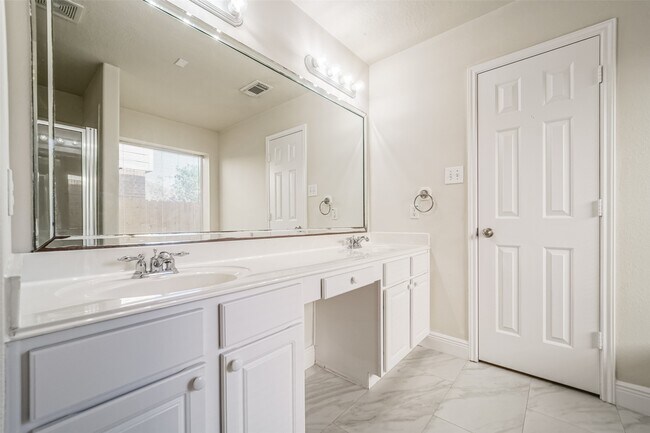 Building Photo - 4822 Mosaic Canyon Ct