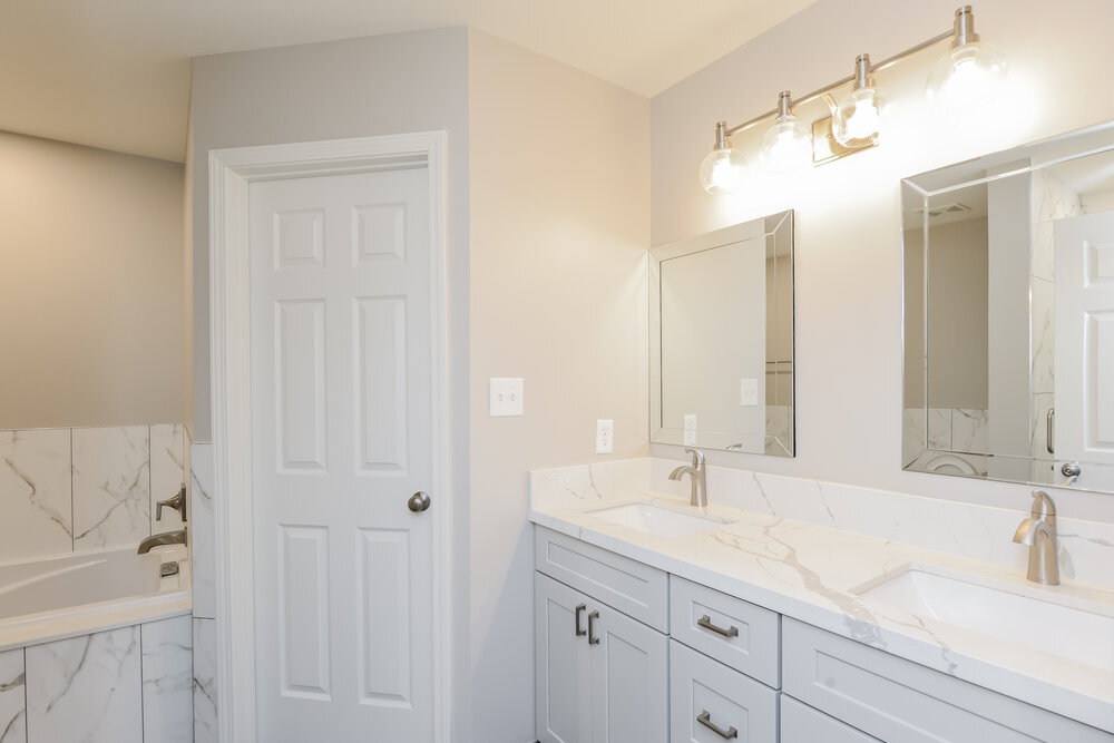 Building Photo - 2108 Thorn Crest Dr