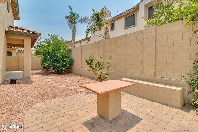 Building Photo - 1705 W Pelican Dr