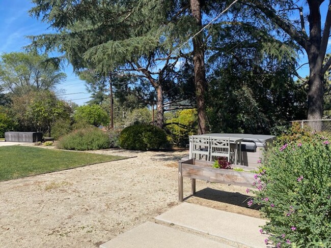 Building Photo - Gorgeous Poway Ranch Home