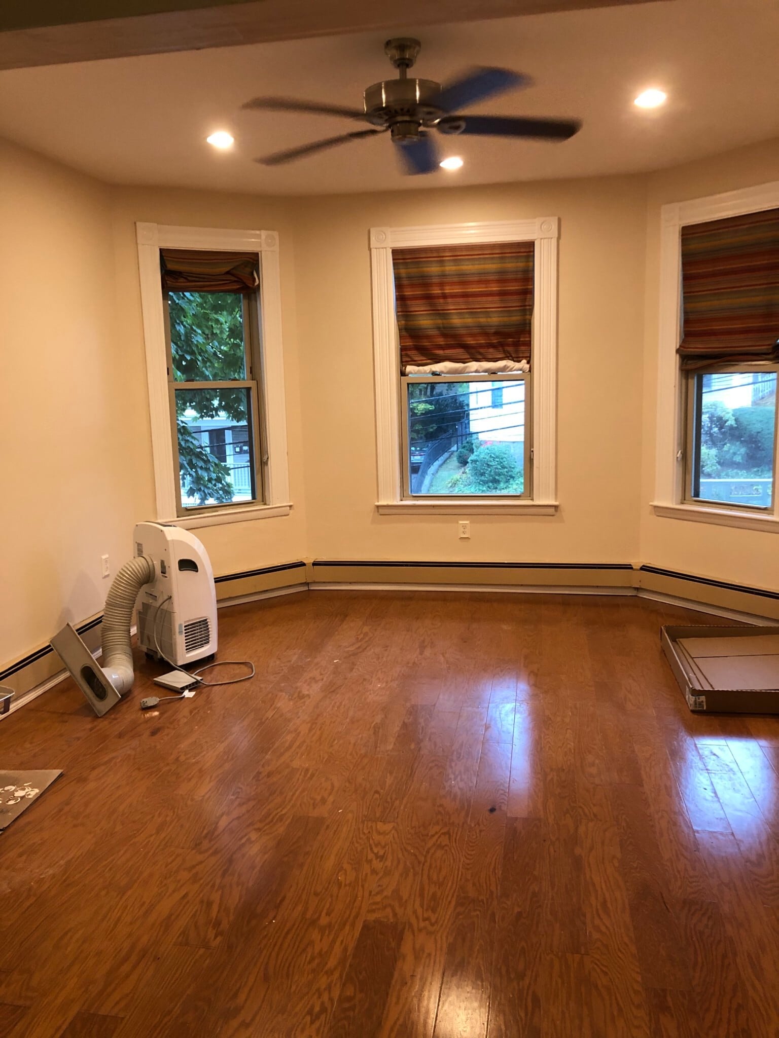 Building Photo - 72 Leicester St