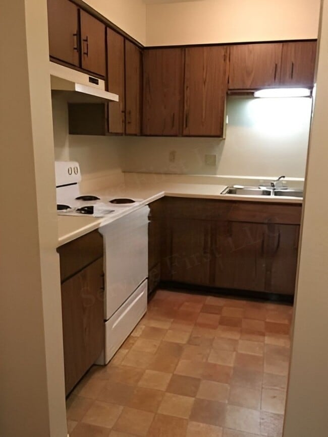 Building Photo - Buffalo Apartments (Bison Terrace)