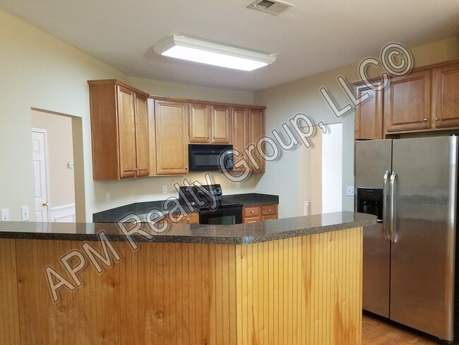 Building Photo - 304 Austree Dr