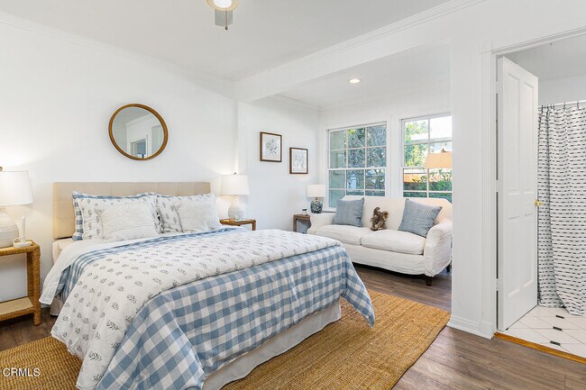 Building Photo - 2065 San Marino Ave