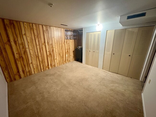 Building Photo - 2 bedroom 2 bath condo