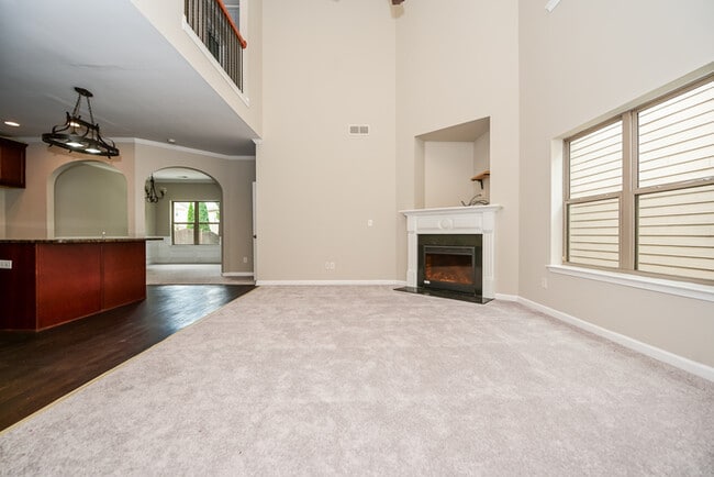 Building Photo - 113 Tyre Dr