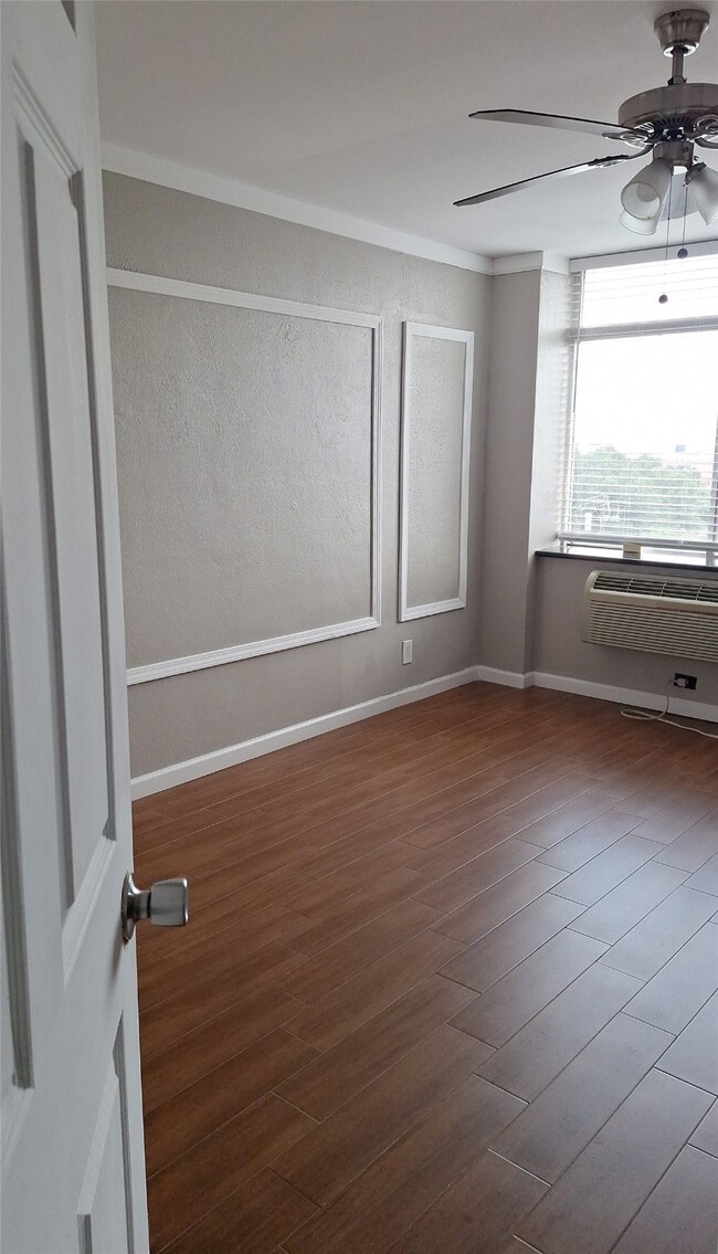 Building Photo - 7510 Hornwood Dr