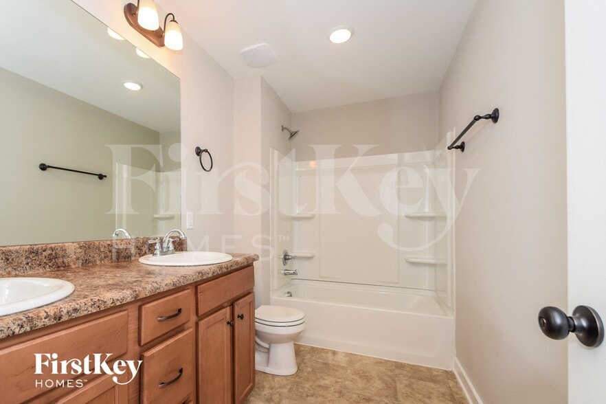 Building Photo - 155 Deer Creek Dr