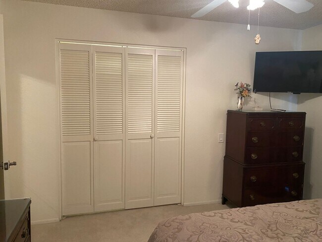 Building Photo - Lovely home with all the comforts of home.  All in Leisure World, a 45+ Active Adult Resort Commu...