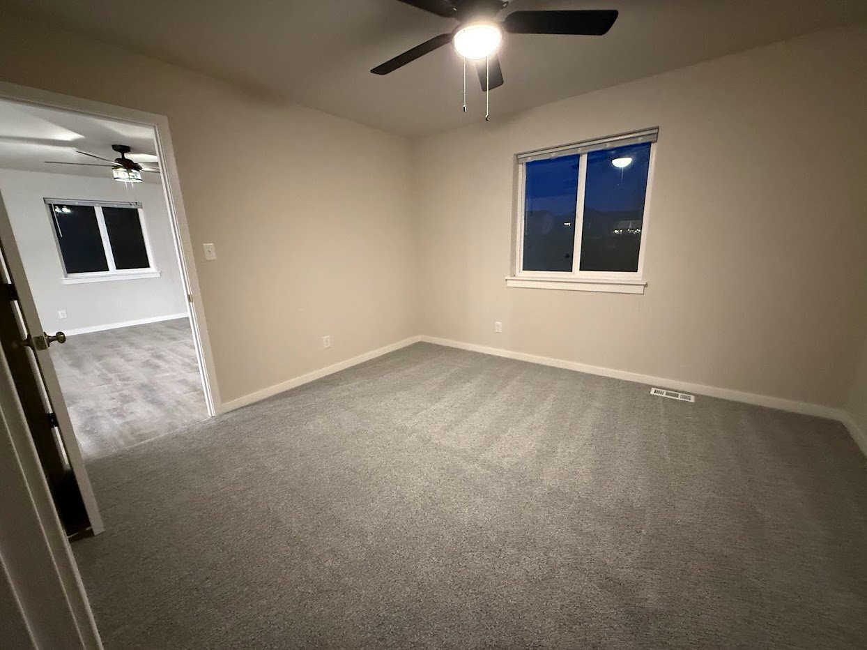 Building Photo - 5995-5995 Hanson Ct