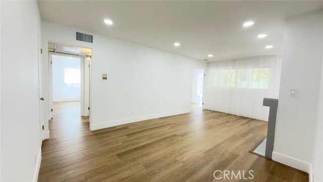 Building Photo - 839 Hayworth Ave