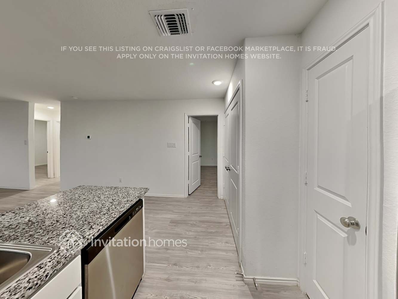 Building Photo - 6558 Runaway Row