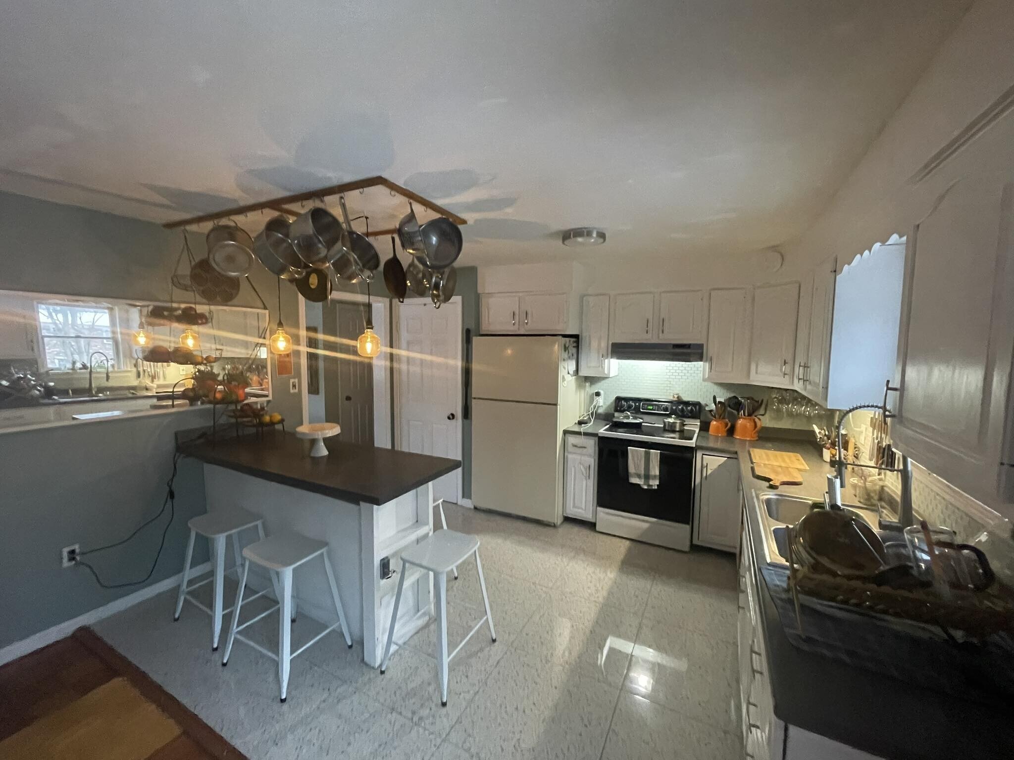 Building Photo - 16 Bonticou View Dr