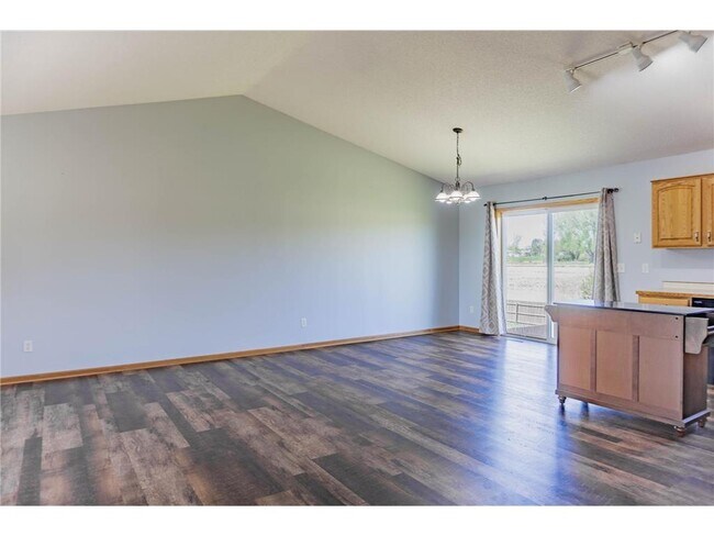 Building Photo - 211X Blake Ave