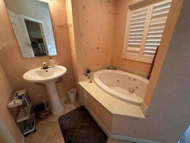 Building Photo - 9891 Perfect Dr