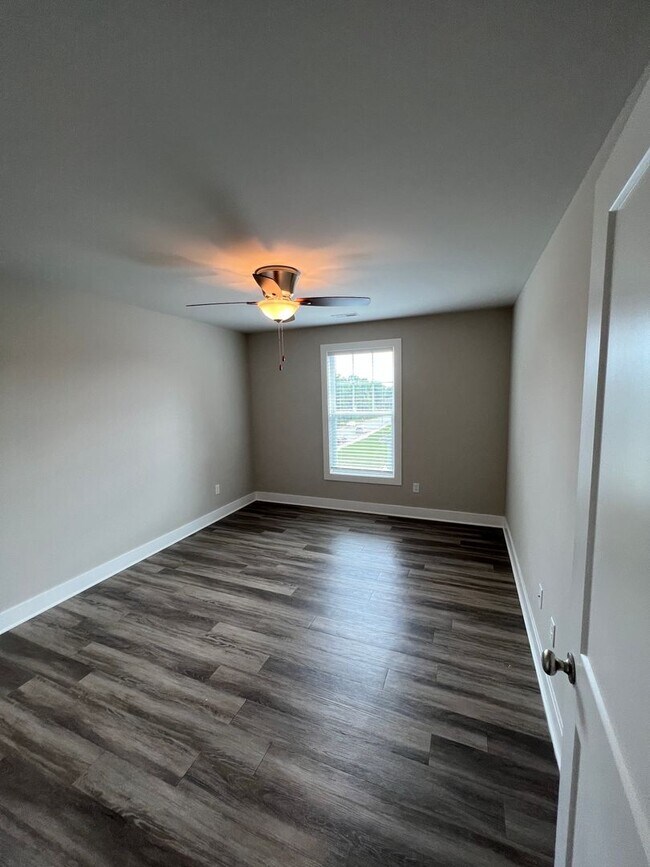 Building Photo - Topper Heights