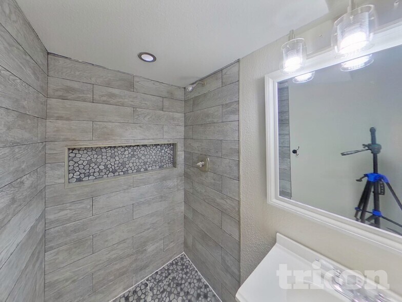 Building Photo - 1865 Swearinger Dr