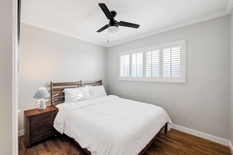 Building Photo - 1221 10th St