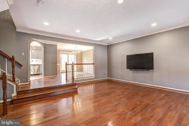 Building Photo - 2733 Quarry Heights Way