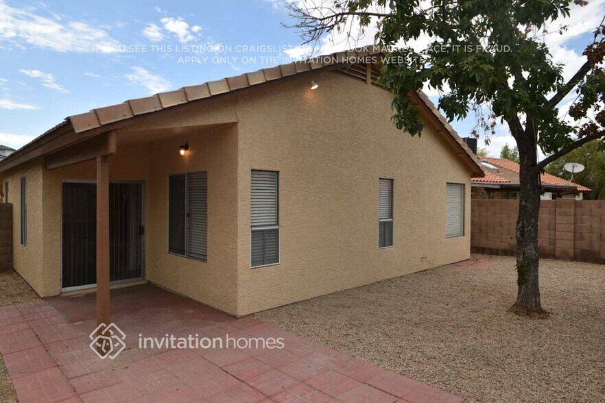 Building Photo - 11223 N 60th Dr