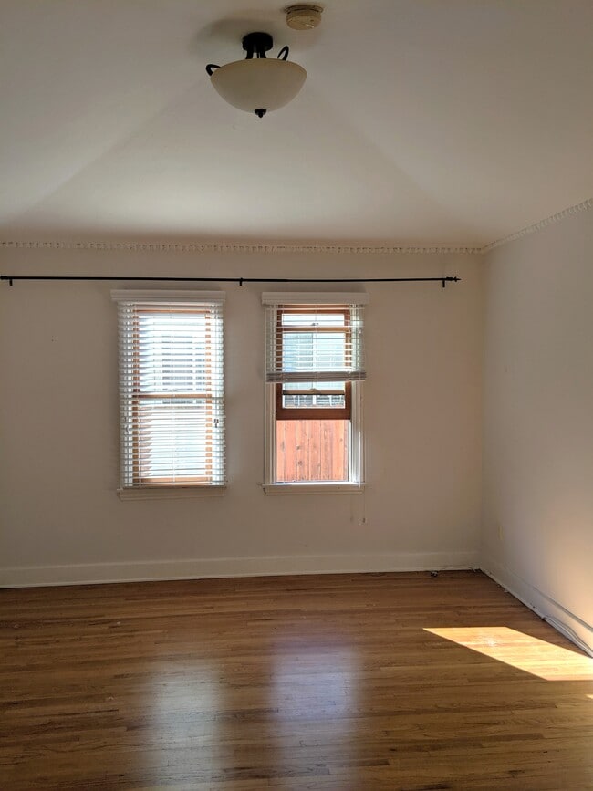 Building Photo - 6267 Commodore Sloat Dr