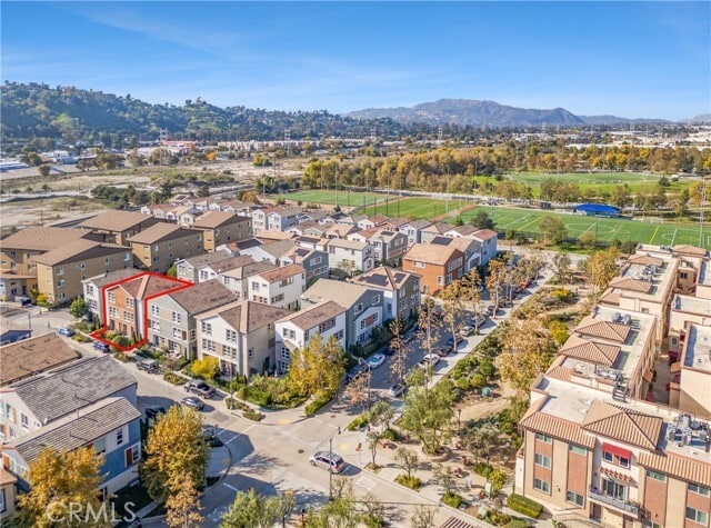 Building Photo - 2700 E Chaucer St