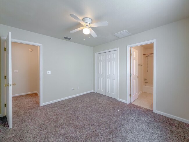 Building Photo - 3271 Sugar Berry Way