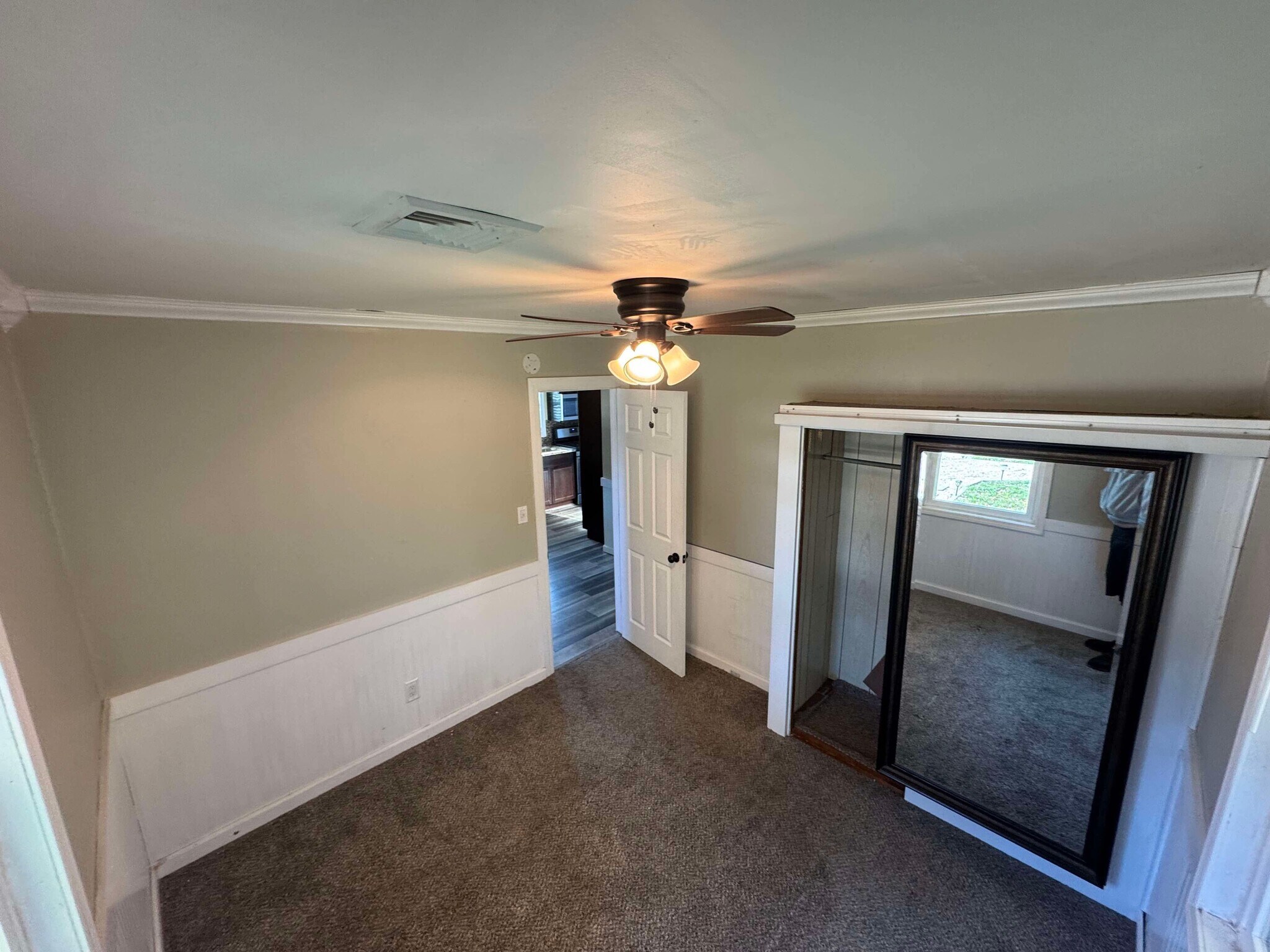 Building Photo - 28 Sheridan Dr