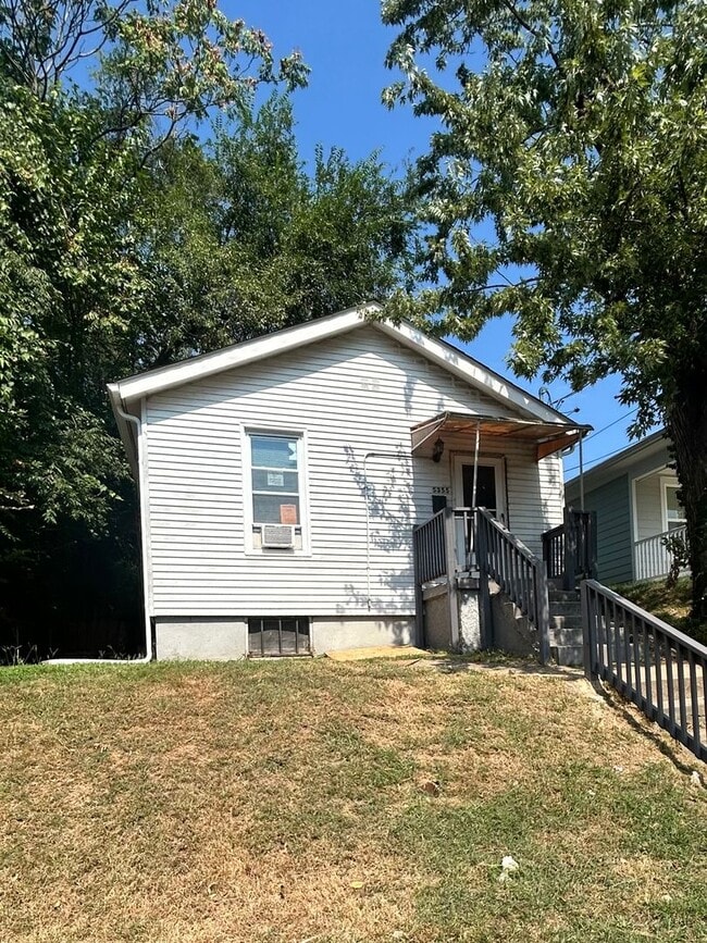 Building Photo - 5355 Helen Ave