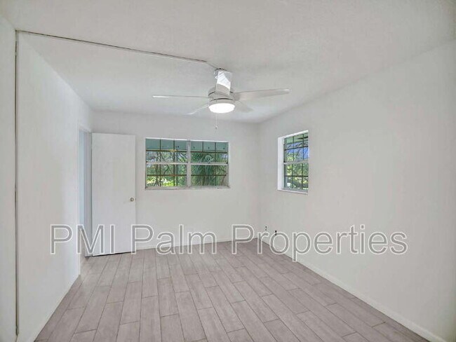 Building Photo - 10193 N Military Trl