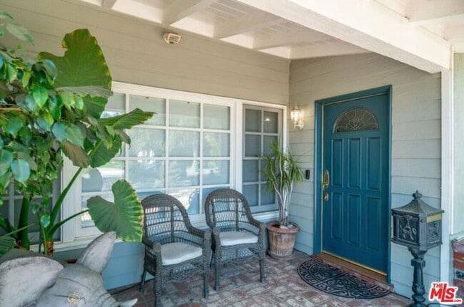 Building Photo - 5501 Cantaloupe Ave