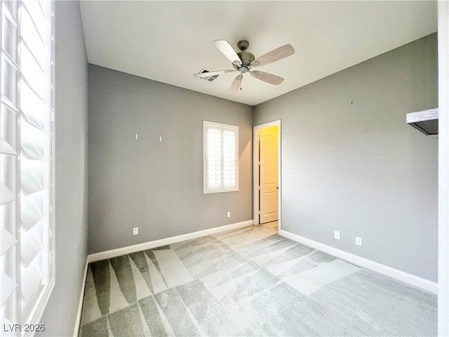 Building Photo - 2117 Thames View St