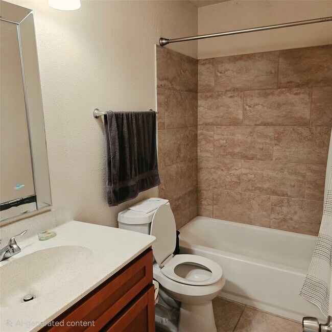 Building Photo - 15826 Los Altos Dr