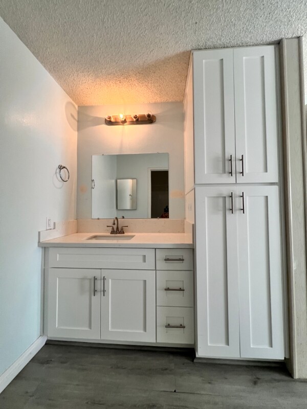 Building Photo - 10278 Black Mountain Rd