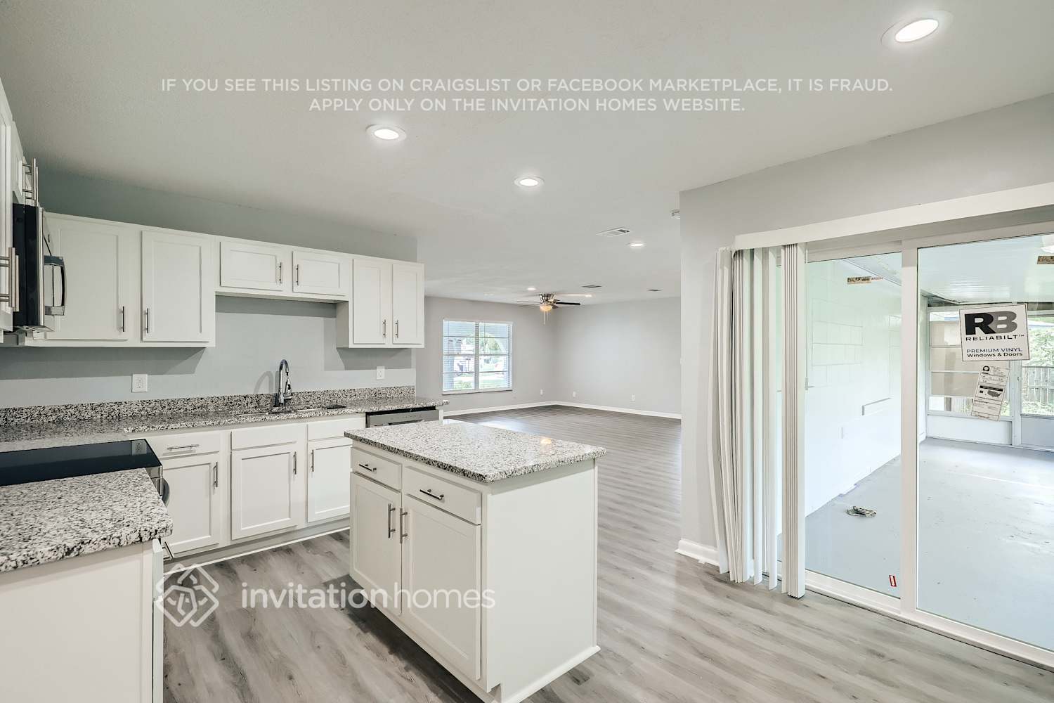 Building Photo - 8146 Chaucer Ct