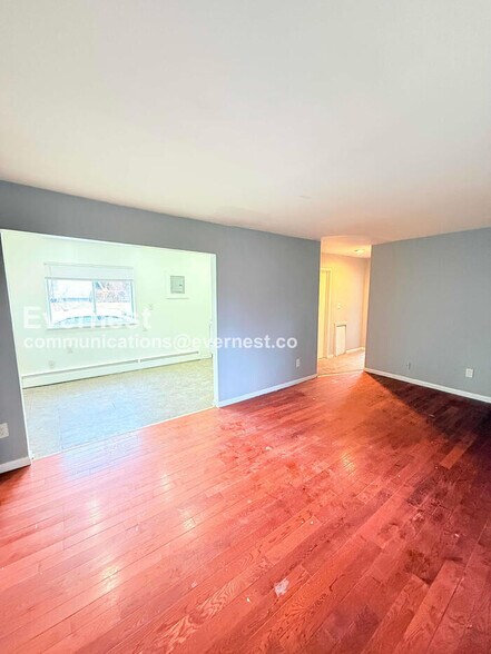 Building Photo - 18711 Schoolcraft Rd