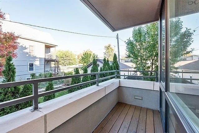 Balcony - 2065 N Kedzie Ave