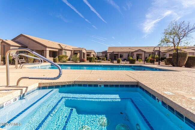 Building Photo - 846 N Pueblo Dr