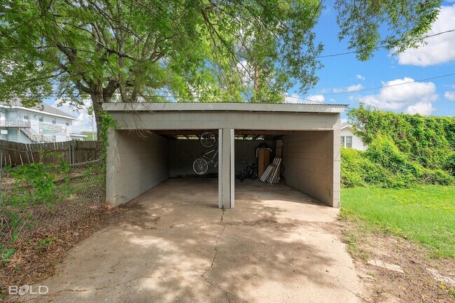 Building Photo - 440 Atkins Ave