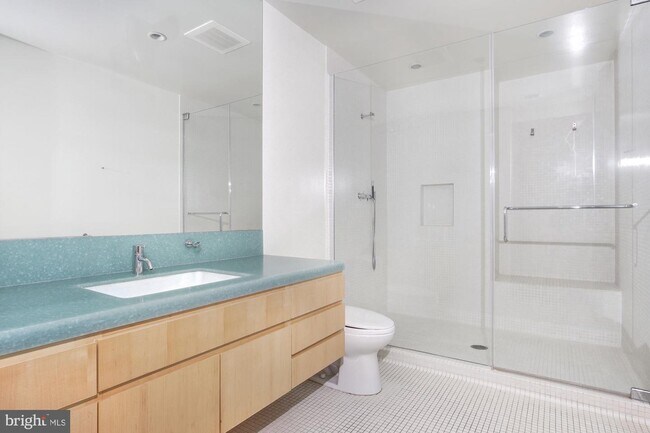 Building Photo - 437 New York Ave NW