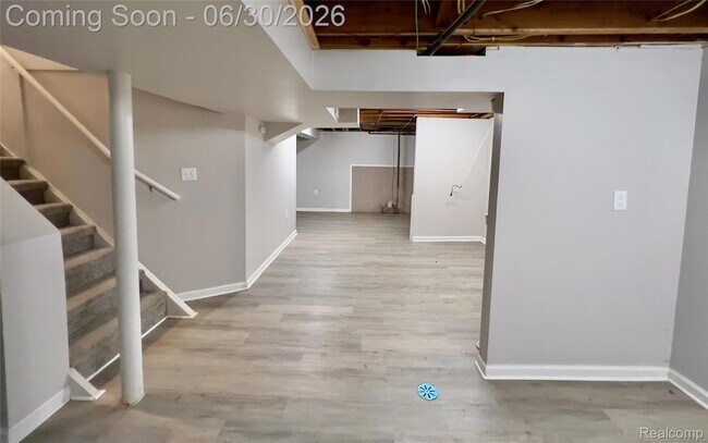 Building Photo - 318 Devillen Ave