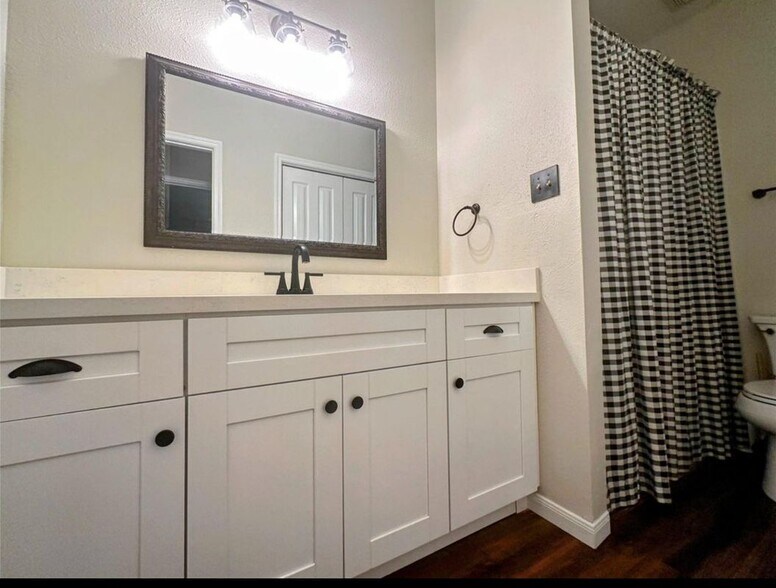 Building Photo - 3500 Tangle Brush Dr