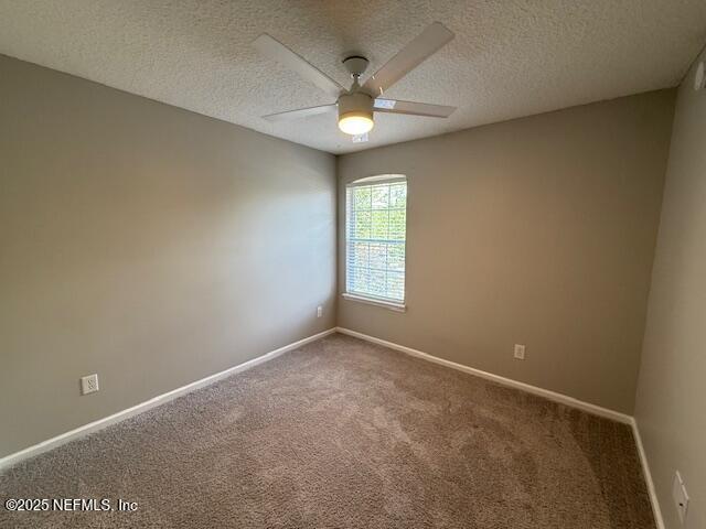 Building Photo - 830 LILAC S Loop