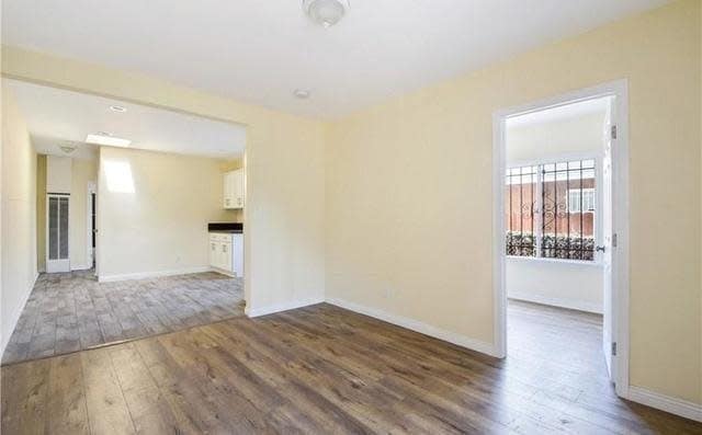 Living Room - 921 W 83rd St