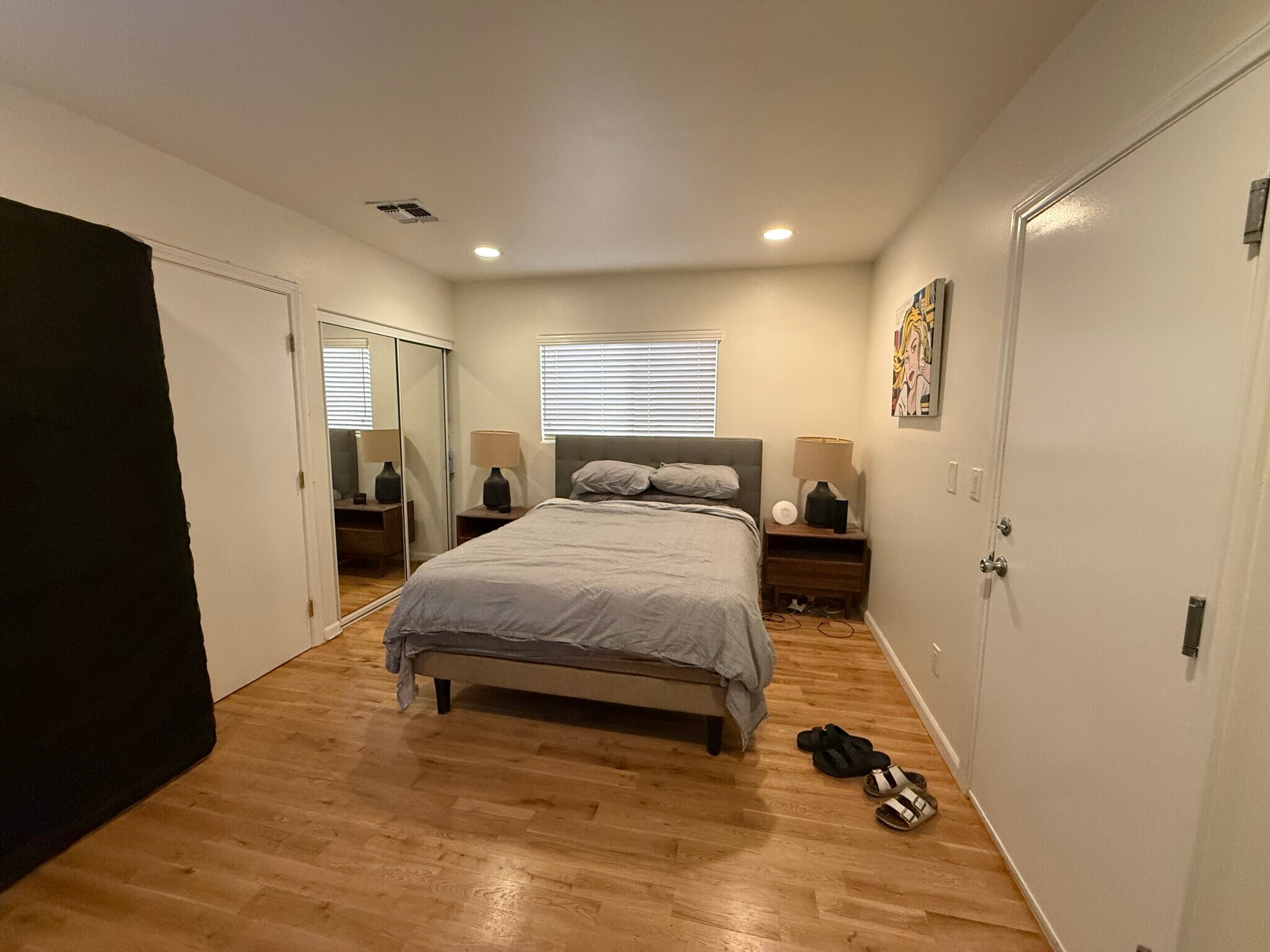 Building Photo - 4907 S Centinela Ave